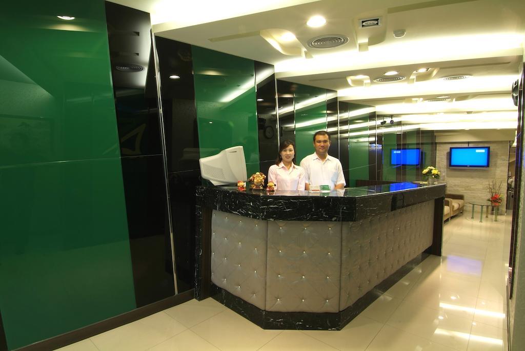Tong Bing Express Hotel Хсинчу Сити Екстериор снимка